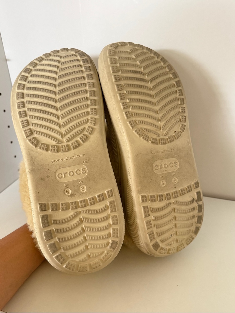 Crocs Unisex Furever Crush Clog - Bone Size Women’s 8 - Picture 8 of 10